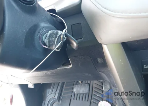 2013 Toyota Rav4 Xle z USA, uszkodzony, nr VIN 2T3RFREV5DW086664